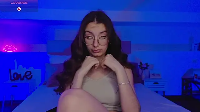 Snapshot of Real_cutie1 chatting on November 15, 2025, 9:21 pm Real cutie1 online show from November 15, 2025, 9:21 pm