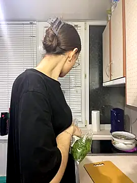 Snapshot of Real_cutie1 chatting on November 27, 2025, 8:00 pm Real cutie1 online show from November 27, 2025, 8:00 pm