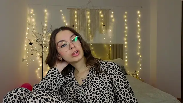 Snapshot of Real_cutie1 chatting on January 9, 2026, 1:47 pm Real cutie1 online show from January 9, 2026, 1:47 pm