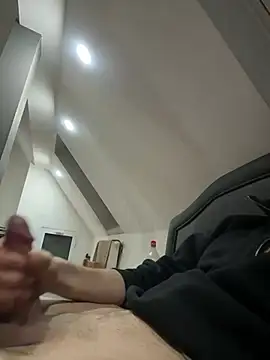 musti312 online show from February 9, 2026, 4:16 am