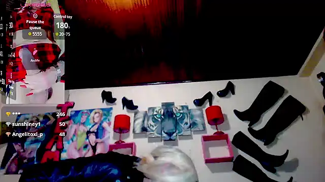 blondehot5v online show from October 6, 2025, 12:30 am