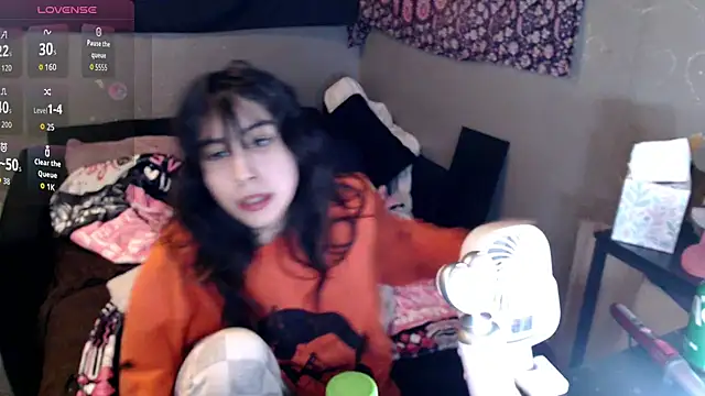 London Ray online show from February 7, 2026, 7:12 am