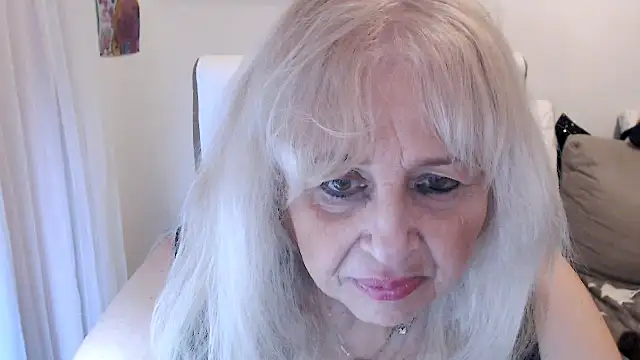 SusiLifeXXX online show from December 13, 2025, 8:14 pm