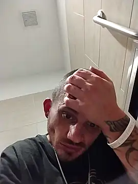 Snapshot of areyouseriousss chatting on March 4, 2026, 11:38 am areyouseriousss online show from March 4, 2026, 11:38 am