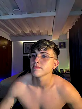 Snapshot of Justin_trevor1 chatting on October 24, 2025, 10:17 pm Justin trevor1 online show from October 24, 2025, 10:17 pm