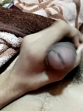 Snapshot of saneer69tew chatting on October 9, 2025, 9:57 pm saneer69tew online show from October 9, 2025, 9:57 pm