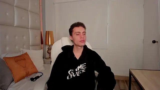 dark sun302 online show from September 17, 2025, 9:16 pm