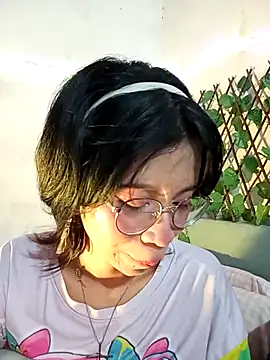 dolliette24 online show from January 9, 2026, 8:32 pm