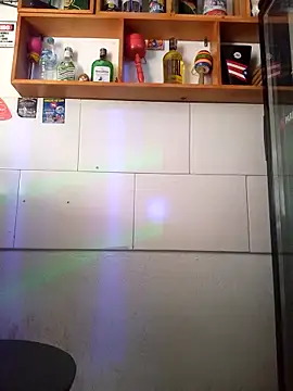 vboli08 online show from October 28, 2025, 9:39 pm