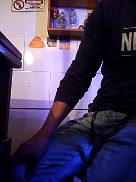 vboli08 online show from October 31, 2025, 1:28 am