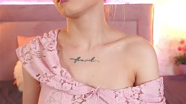 ChannelAngeless online show from October 31, 2025, 10:16 am