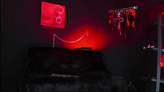 isabellestone online show from March 3, 2026, 10:26 pm