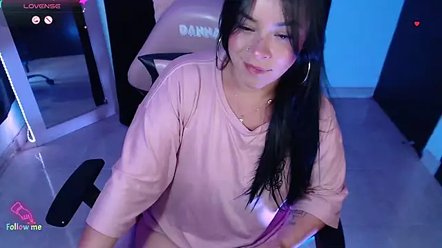 Danniela20 online show from March 25, 2026, 3:45 am