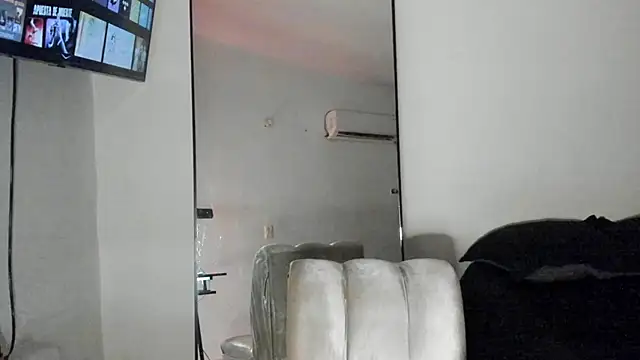 ThiagoLugo online show from September 23, 2025, 4:10 pm