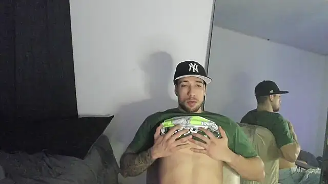 ThiagoLugo online show from December 4, 2025, 4:00 am