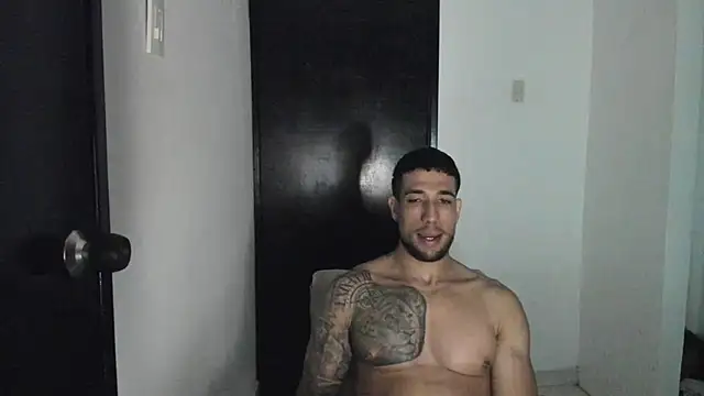 ThiagoLugo online show from July 25, 2026, 5:05 am