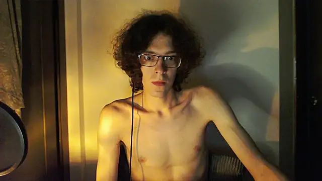 LovesomeCookie online show from May 16, 2026, 7:34 pm