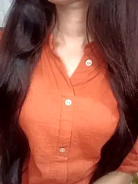 Queen Pooja7 online show from September 15, 2025, 3:34 pm