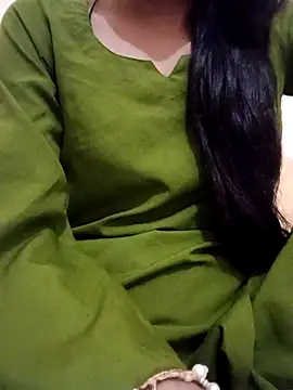 Queen Pooja7 online show from September 26, 2025, 10:30 am