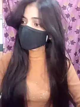 Queen Pooja7 online show from November 8, 2025, 4:18 pm