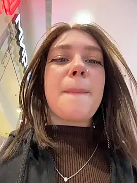 lucy-joy online show from February 22, 2026, 12:15 pm