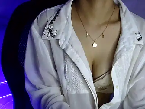 Shizuka 11 online show from September 28, 2025, 7:19 pm