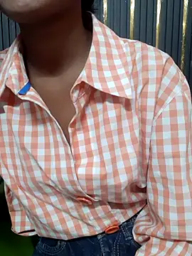 AnkitaDevi online show from November 4, 2025, 3:16 am