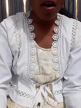 Snapshot of AnkitaDevi chatting on November 18, 2025, 5:01 am AnkitaDevi online show from November 18, 2025, 5:01 am