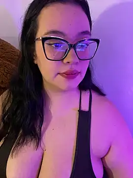 Snapshot of Emily_Taylor2 chatting on September 14, 2025, 3:38 am Emily Taylor2 online show from September 14, 2025, 3:38 am