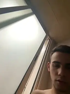 Romanalegre online show from October 20, 2025, 11:43 am