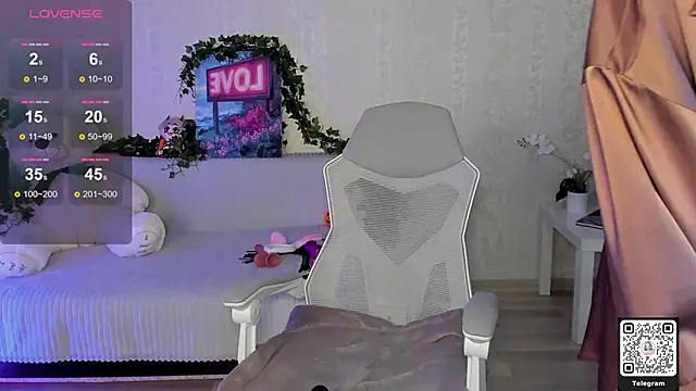 ArleneThomas online show from April 10, 2026, 2:11 pm