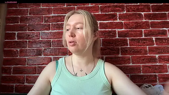 CitrusBlissss online show from November 5, 2025, 2:44 am