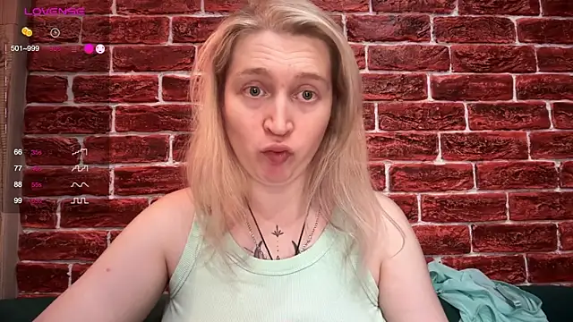 CitrusBlissss online show from November 11, 2025, 2:28 pm