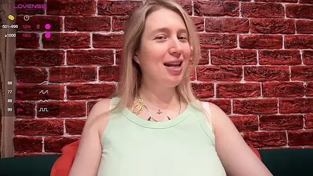 CitrusBlissss online show from December 17, 2025, 3:01 am