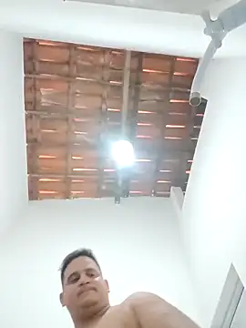 reguetones92 online show from November 13, 2025, 5:45 pm