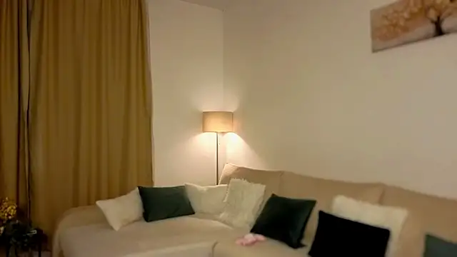 aerisblue online show from September 30, 2025, 7:41 pm