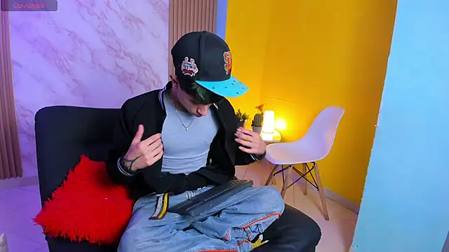 jake beach online show from November 4, 2025, 7:13 pm