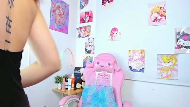 Snapshot of mahina01 chatting on October 20, 2025, 2:50 pm mahina01 online show from October 20, 2025, 2:50 pm