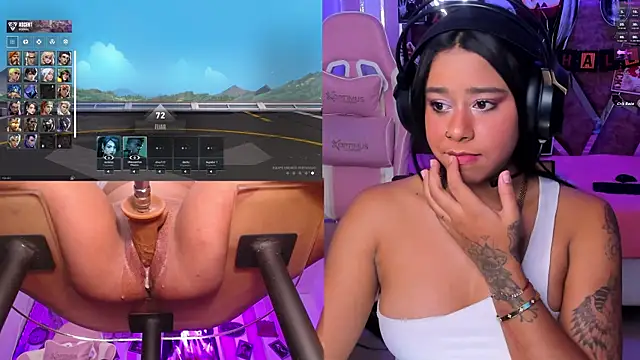 Snapshot of Gina_Kurt chatting on October 31, 2025, 4:24 am Gina Kurt online show from October 31, 2025, 4:24 am