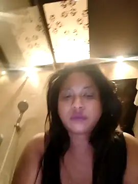 hornyzinia123 online show from April 19, 2026, 8:55 pm