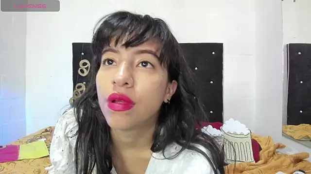 Snapshot of princess_Gyal chatting on October 5, 2025, 2:15 pm princess Gyal online show from October 5, 2025, 2:15 pm