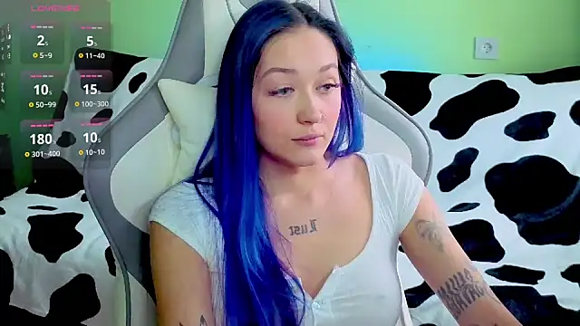 Im suka online show from October 14, 2025, 2:56 am