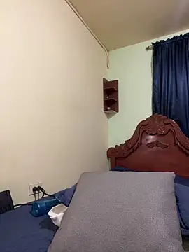 MaxDell online show from September 12, 2025, 9:48 pm