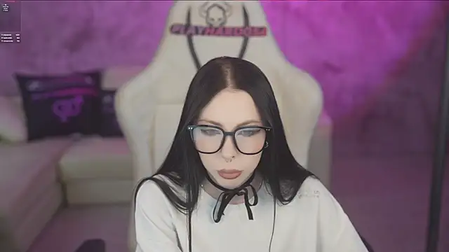 VivianSweet  online show from February 28, 2026, 11:33 am