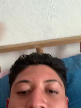 PerraAsquerosa  online show from April 20, 2026, 7:37 pm