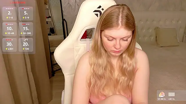 AmeliaDiamond online show from April 8, 2026, 10:43 pm