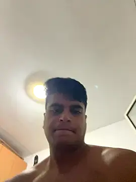 Snapshot of Noam7080z chatting on October 6, 2025, 11:13 pm Noam7080z online show from October 6, 2025, 11:13 pm