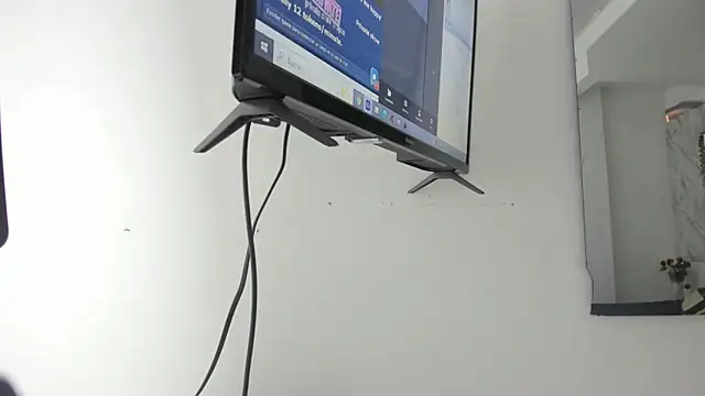 Lady miss    online show from February 7, 2026, 12:20 pm