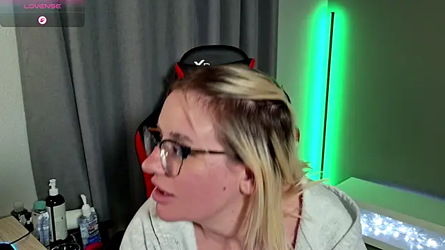 Charlies world online show from October 18, 2025, 8:31 pm