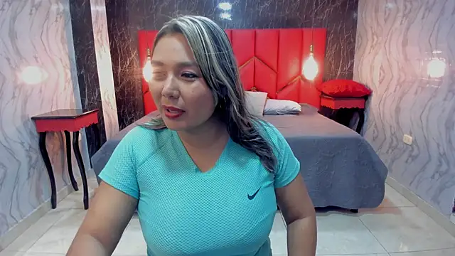 LatinaHoleQueen online show from December 20, 2025, 3:08 pm